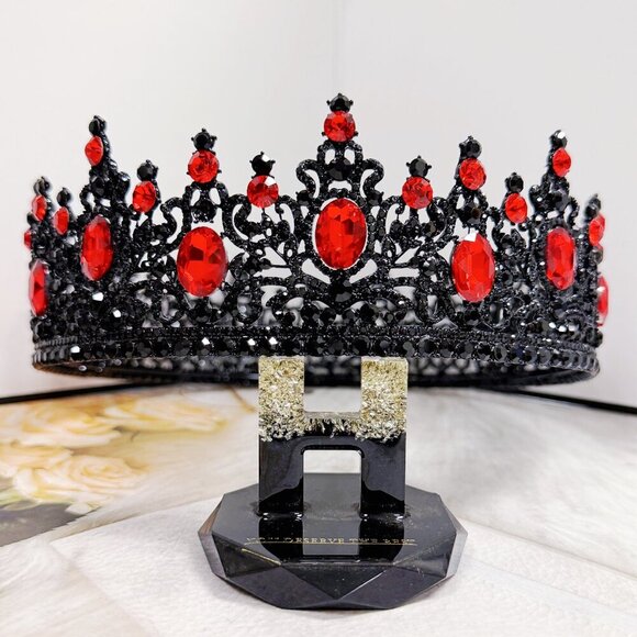 Renaissance Crown, Red Stone Crown, Halloween Costume, Coronation Crown - Picture 3 of 9